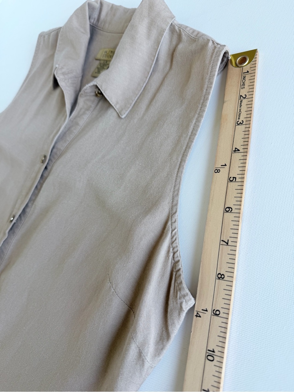 Valerie Stevens Linen Rayon Sleeveless Button Front Blouse Taupe Brass L - Picture 7 of 9